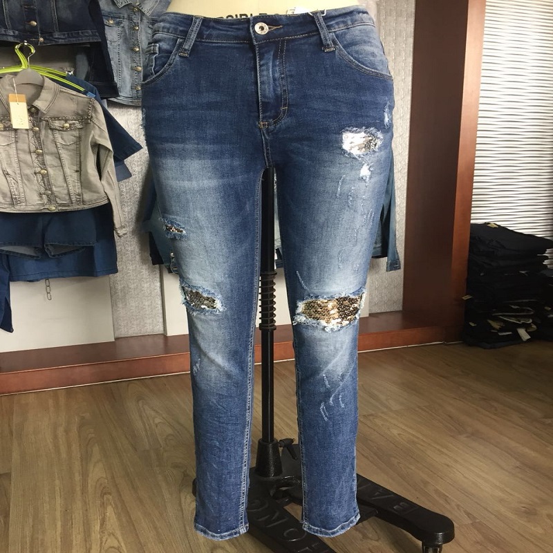 Damen rippen Jean mit Paillettenverzierung WSMC7056