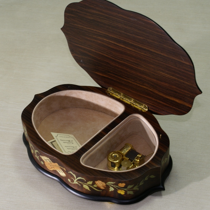 hölzerne Spieluhr