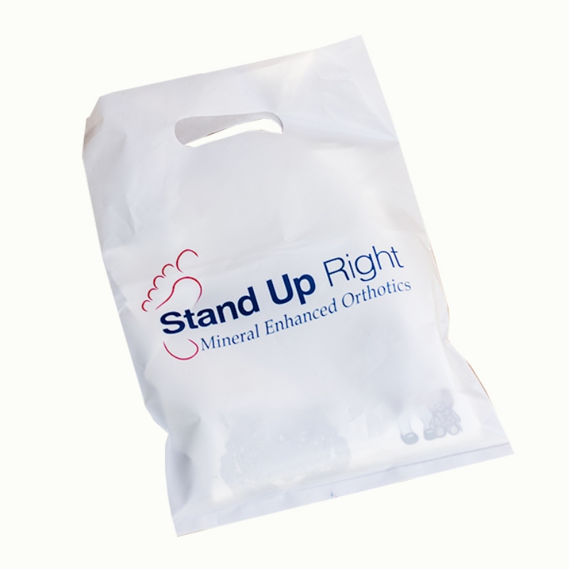 Gestanztes Griff-Einkaufen, das hdpe weiße Plastiktaschen verpackt