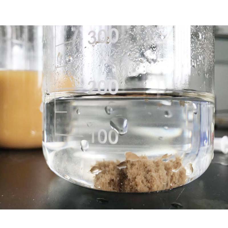 polyacrylamide für abwasser, wasser - lösung