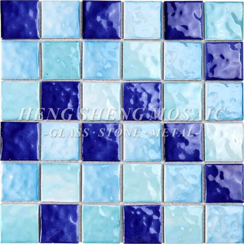 Wellenförmige 3D Rutschfeste Candy Farbe Blau und Weiß Keramik Swmming Pool Fliesen Glas Mosaik Badezimmer Spa Porzellan Mosaik Dekoration Wände