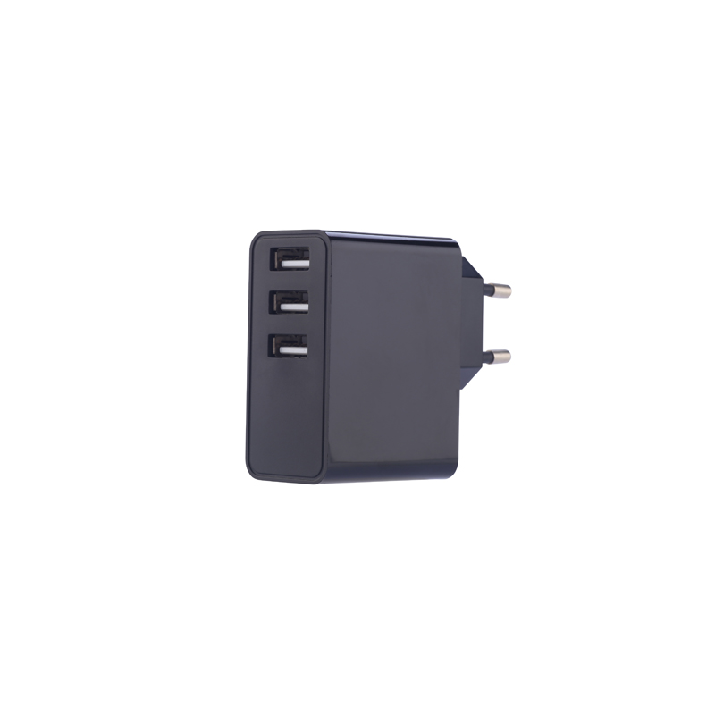 KPS-8704LC Tri-USB-Wandladegerät