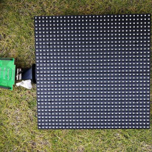 Aluminiumgehäuse IP67 Front-Service-Außenschirm für feste Installation und Vermietung