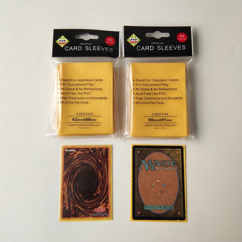 62X89mm Japanisch / Kleine YGO-Schutzhüllen aus fester gelber Spielkarte
