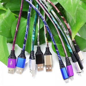 Glänzendes PU-Leder, schnelles Aufladen, rundes Aluminiumgehäuse, USB-Kabel für Micro-USB, Typ C, iPhone-Blitzladung und Synchronisierung