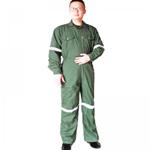 Anpassung der Kleidung in mehreren Hauptfaktoren, die den Preis beeinflussen