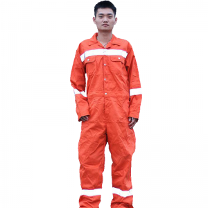 Anpassung der Kleidung in mehreren Hauptfaktoren, die den Preis beeinflussen