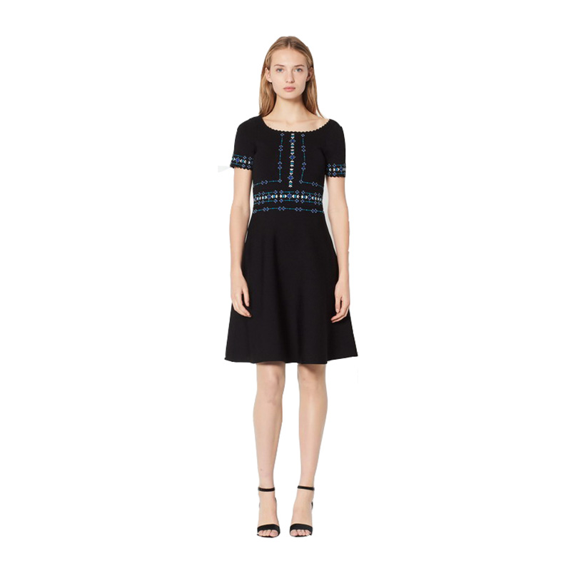 Maßgeschneiderte Sommer Stickerei Diamanten Damen schwarz Strickpullover Kleid
