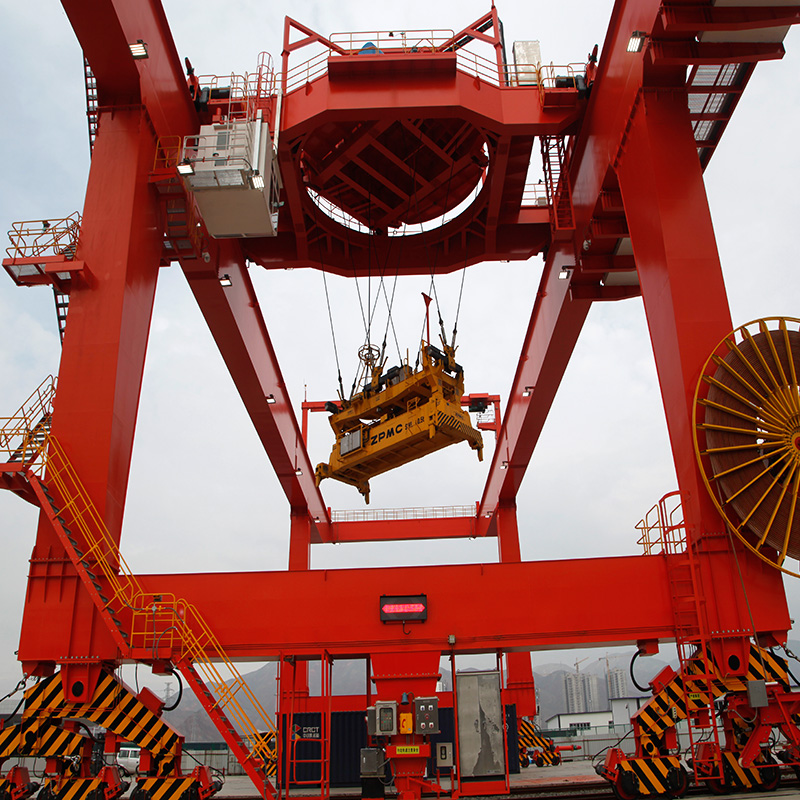 Containerbrücken für die Schienenmontage (RMG)