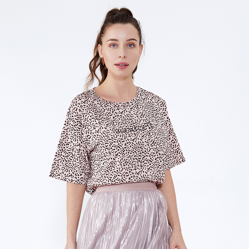 Leopardenmuster Damen Kleidung Baumwollsarees Designs Bedruckte Bluse