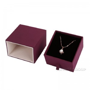 Hochwertige handgefertigte Schmuckschatulle Papiertüte