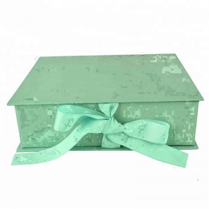 kundenspezifische weiße schwarze faltende magnetische silk Geschenkboxluxusverpackung mit Bogen für die Halskette, die Schmucksache-Bindungskosmetik earing ist