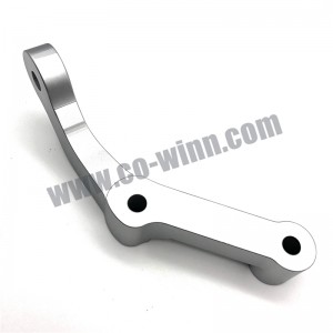 Kundengebundenes Schmieden / Bearbeitungsaluminiumrallye-Auto-Lenkarm-Autoteil-Ersatzteile After Sales Parts CNC