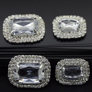 Neues design elegante weiße schmuck klar acryl strass knopf billig nähen kunststoffknopf 9