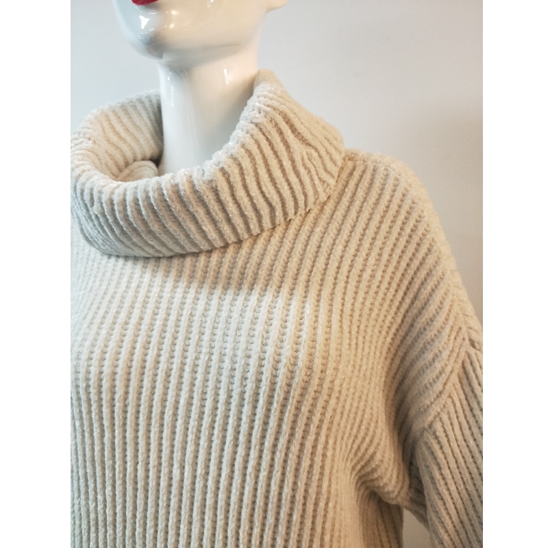 WEISSER HOCHKRAGEN-LANGARM-PULLOVER RLW0045F