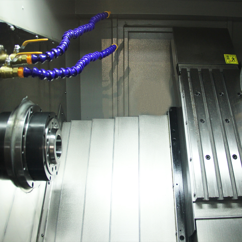 Langhub-CNC-Drehmaschine mit Seiten- oder Schaftfräsen