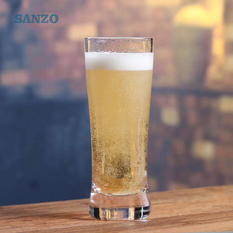 Sanzo 150ml Girl Body Glasbierbecher Farbbierkrug Bleifreies Bierglas mit Logo