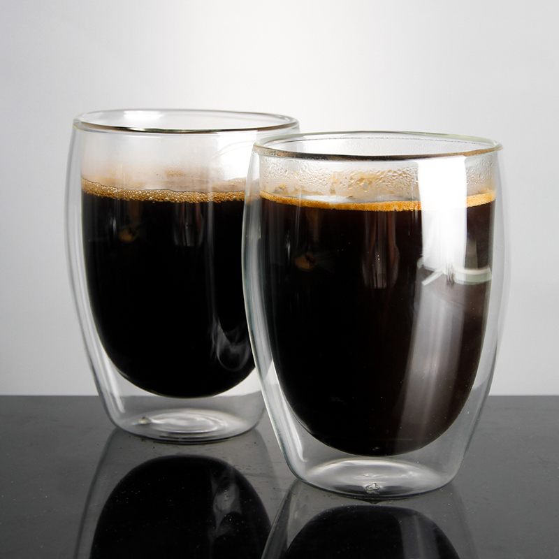 Kundenspezifische arabische doppelwandige Kaffeeglasschale stellte für Familie ein