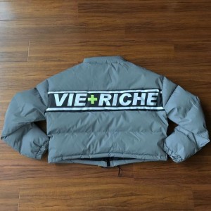 reflektierende Daunenjacke