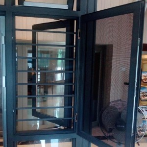 Fliegengitterfenster aus Aluminium