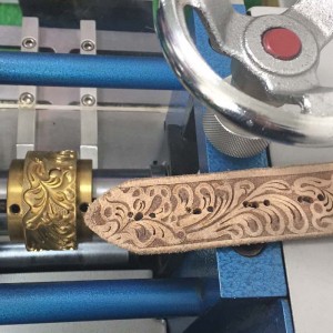 Ledergürtel-Rollenprägemaschine