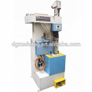 Brustia-Damenfrauenhoher absatz, der den Schuh herstellt Maschine Indien nagelt