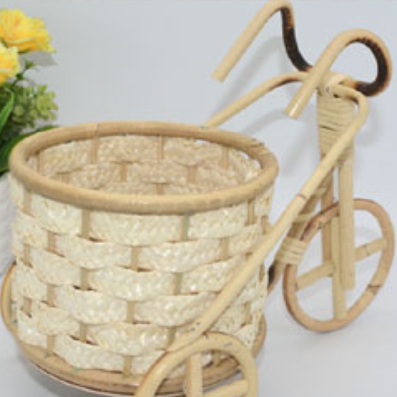 Dekorativer Korb