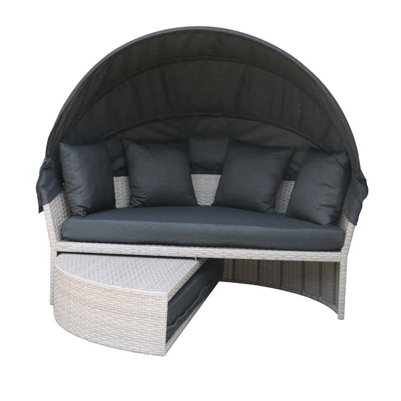 Alaun & Wicker Sonnenliege eingestellt