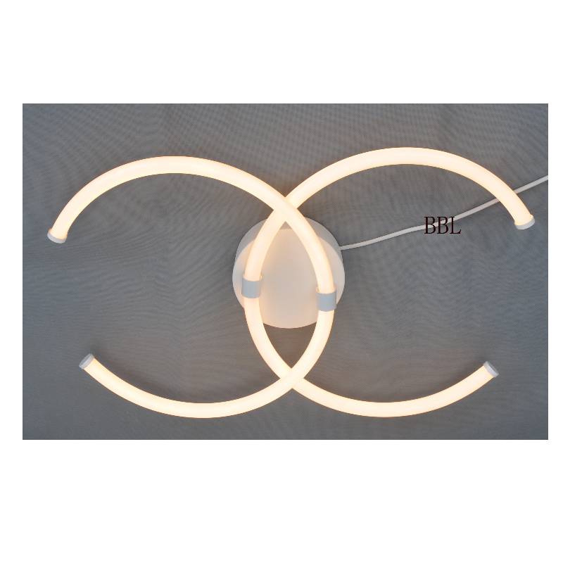 LED-Deckenleuchte mit größerer Doppel-C-Acrylröhre