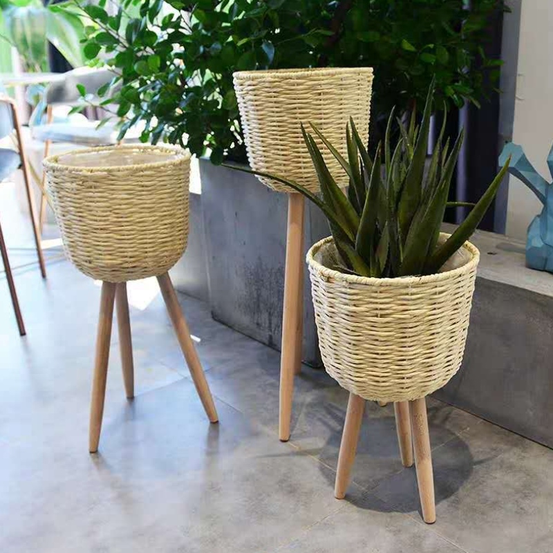 Set mit 3 Blumentopfständern