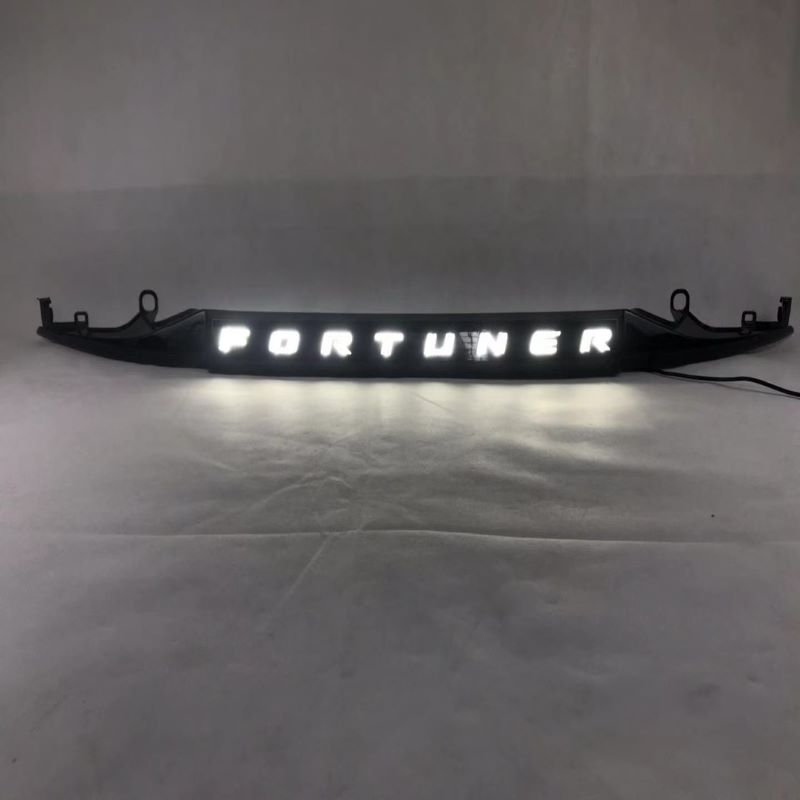 Kofferraumgarnitur mit Licht für Toyota Fortuner, Bremsleuchte für Toyota Fortuner
