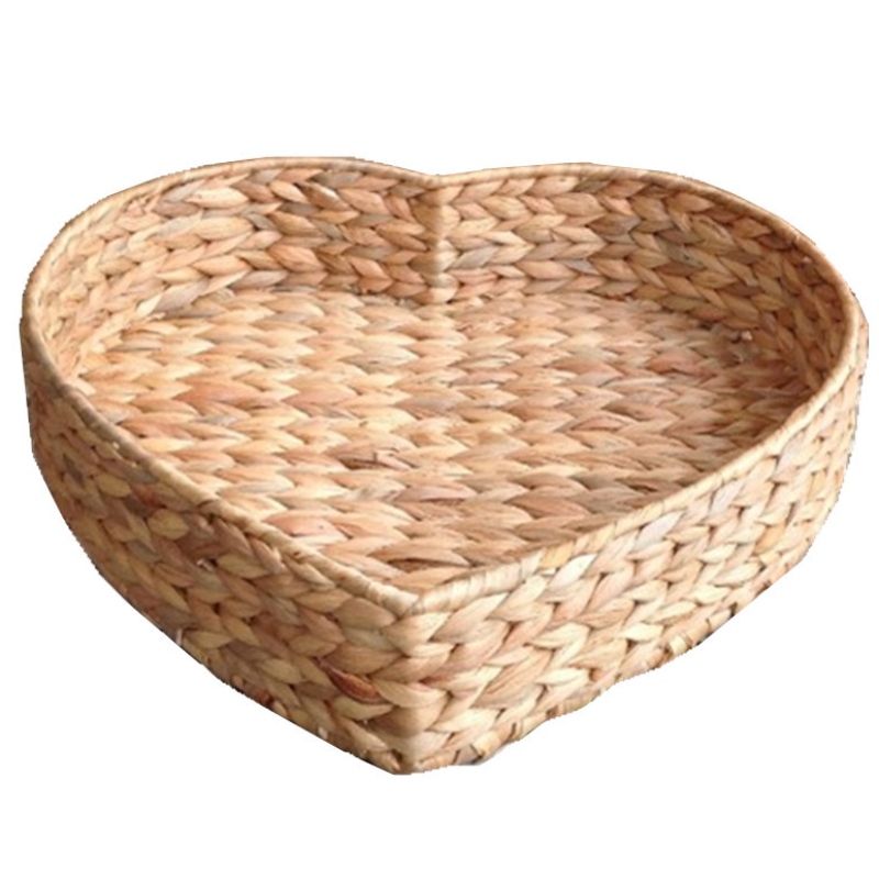 Herzförmiger Wasserhyazinthenkorb