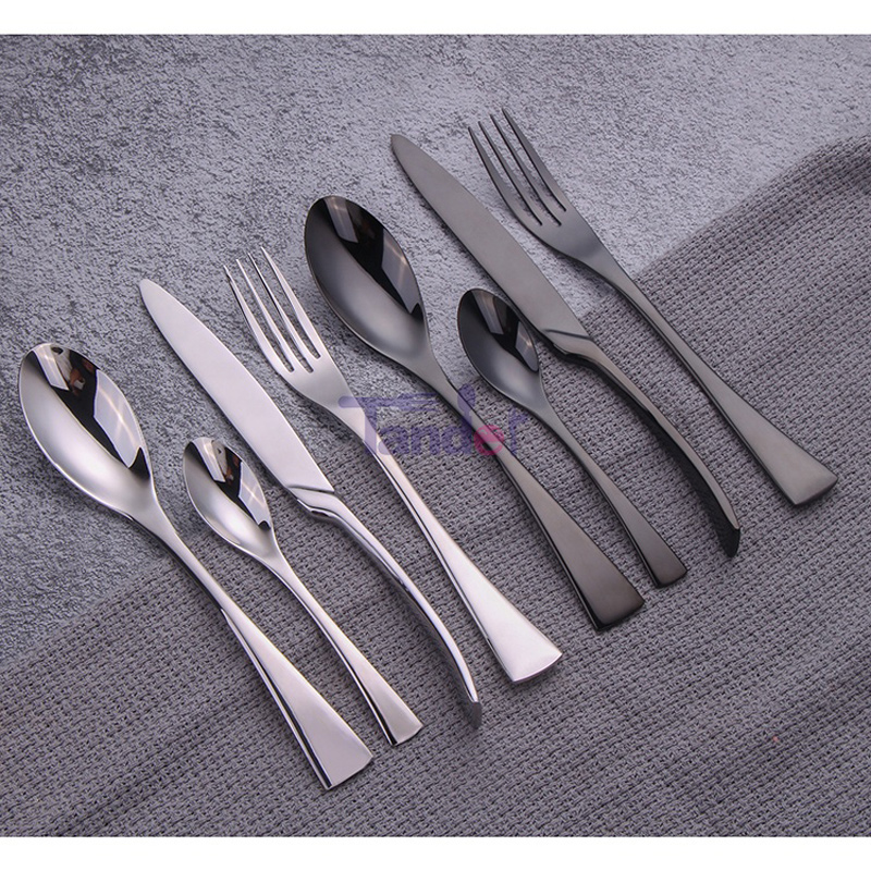 Haupthochzeit 4pcs elegantes Roségold-Inox-Besteckset