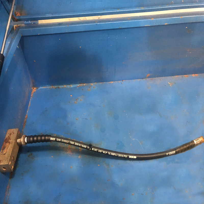 Überschreiten Sie das Standard-BP-Testergebnis von SAE 100 R1 3\/8 '' bei 110 MPa