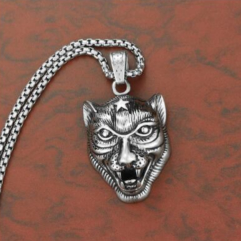 Neue erste aggressive Persönlichkeit Männer's Edelstahl alternative Tier Tiger Pendant Europäische und amerikanische Animal Series