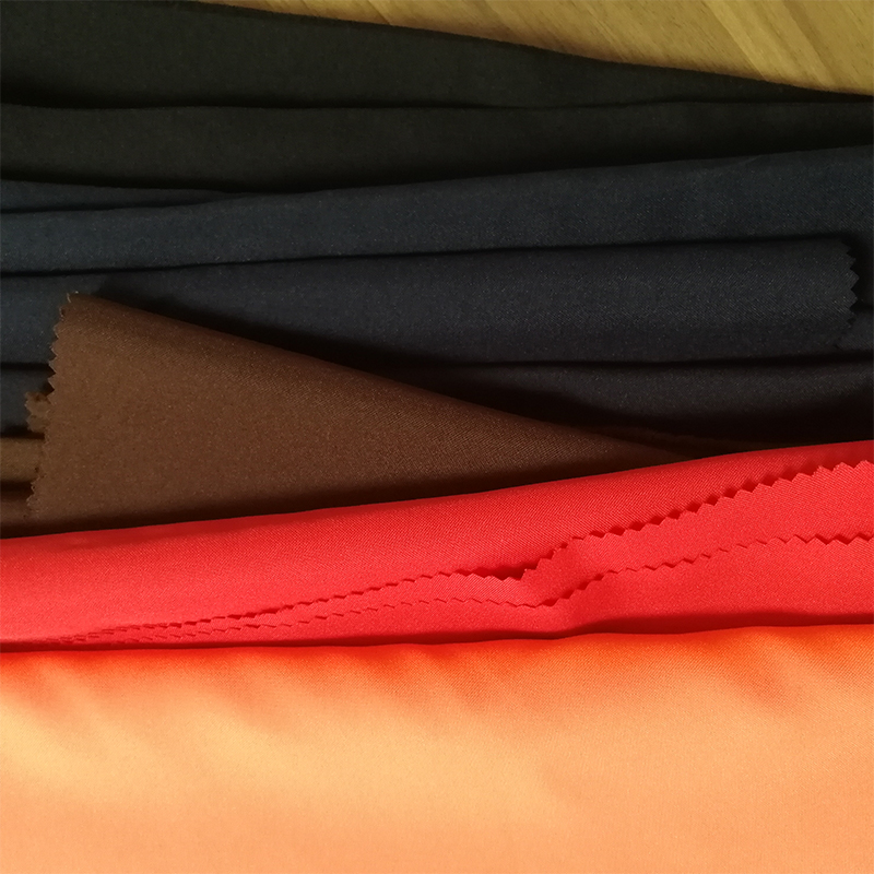 100% Polyester gefärbte Business-Suit-Gewebe
