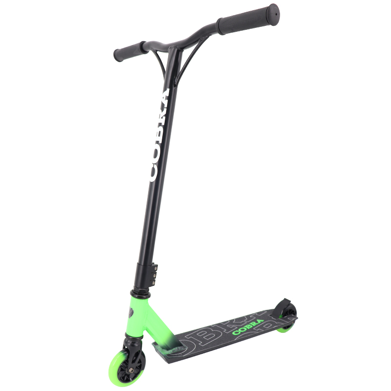 neuer billigerer Stunt-Roller (zweifarbig)