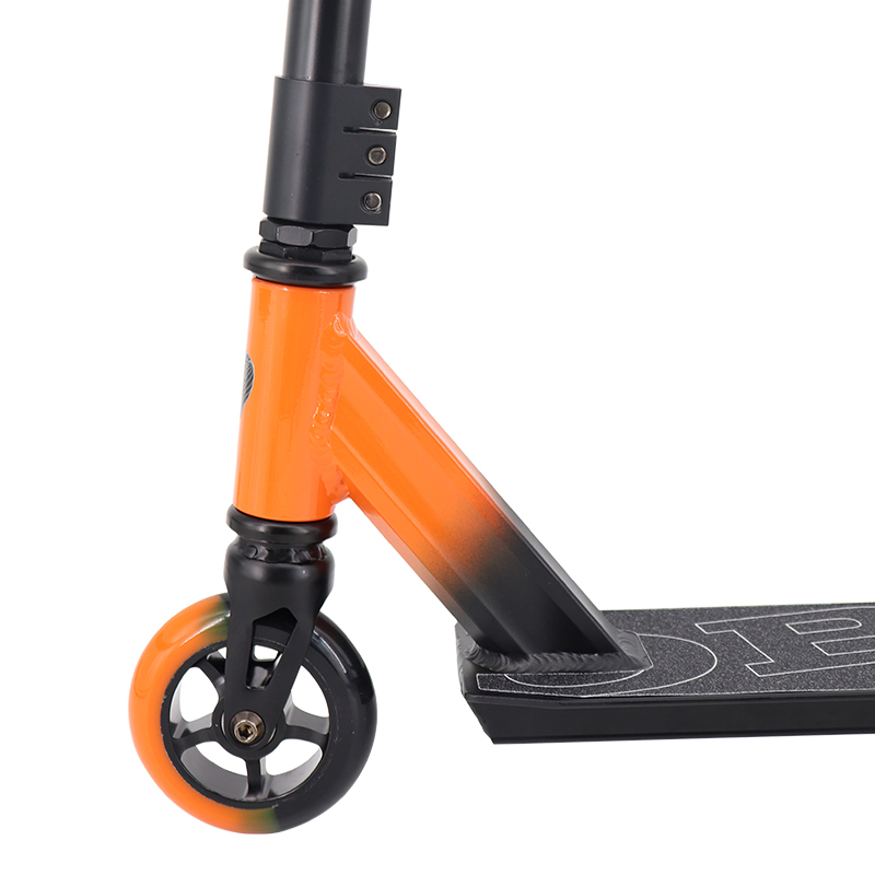 neuer billiger Stunt Scooter (zwei Farben orange)