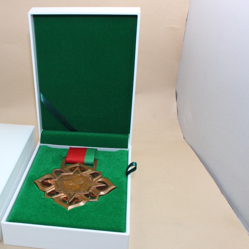 Artikel V-15L Rechteck PU Lederbox für 90*120 mm Medaille, Münze && Abzeichen, etc. mm.110*157*40, Gewichte ca. 185g