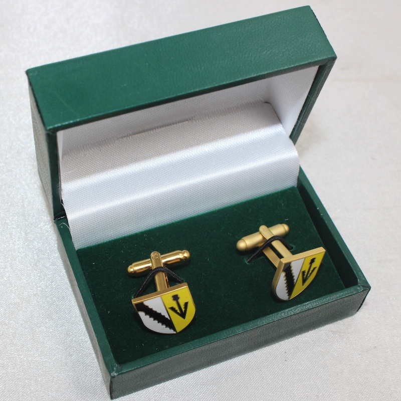 Artikel VK-1 rechteckige Plastikbox mit Kunstlederpapier für 58 * 20 mm Krawattenklammer, Schlüsselanhänger, Manschettenknöpfe, Abzeichen usw. mm.75 * 50 * 38, Gewicht ca. 56 g