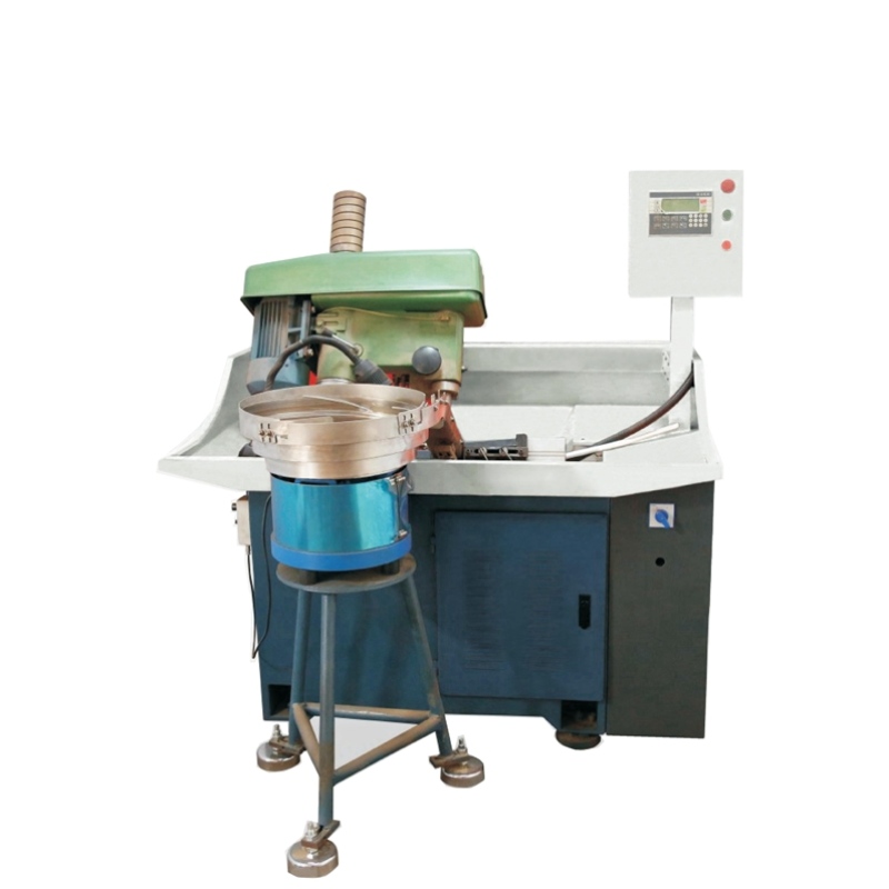 Automatische Bohrmaschine