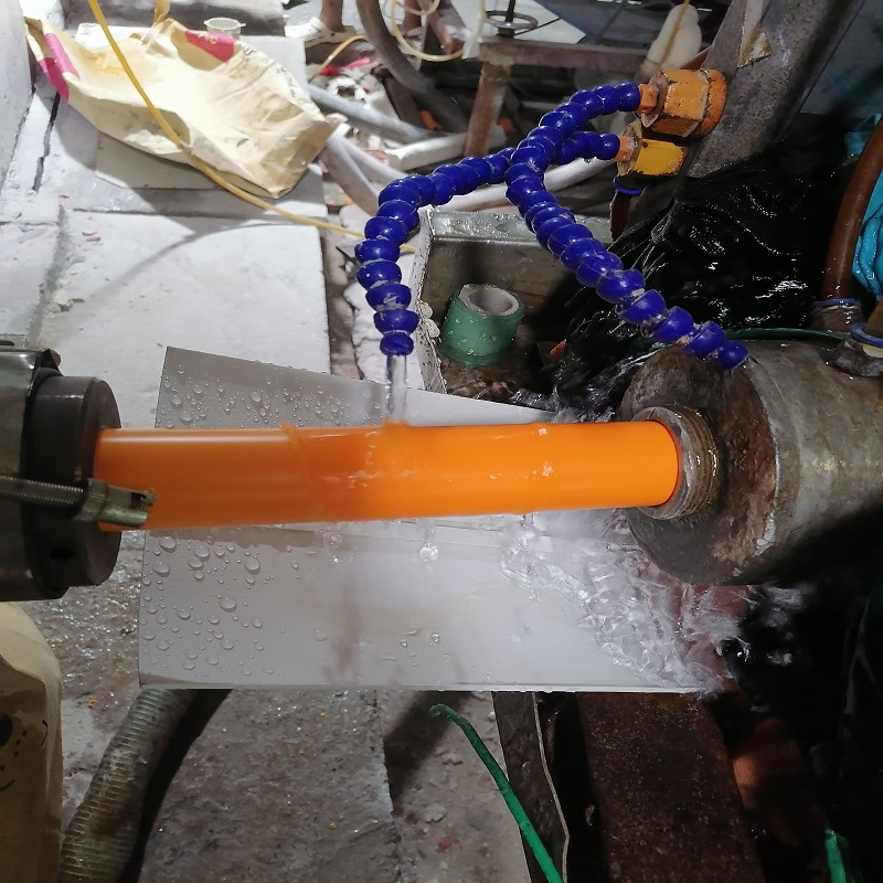 Kundenspezifisches PVC-Rohr Extrudiertes Kunststoff-PVC-Rohr Exporteur von starrem PVC-Kunststoffrohr aus China