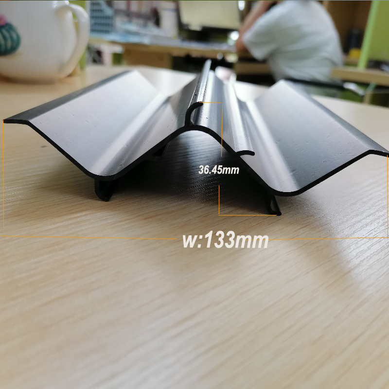 Maßgeschneiderte PVC-Profile Drift-Eliminatoren für Kühlnebel-Eliminationstropfenseparator-Profil für die Lüftung