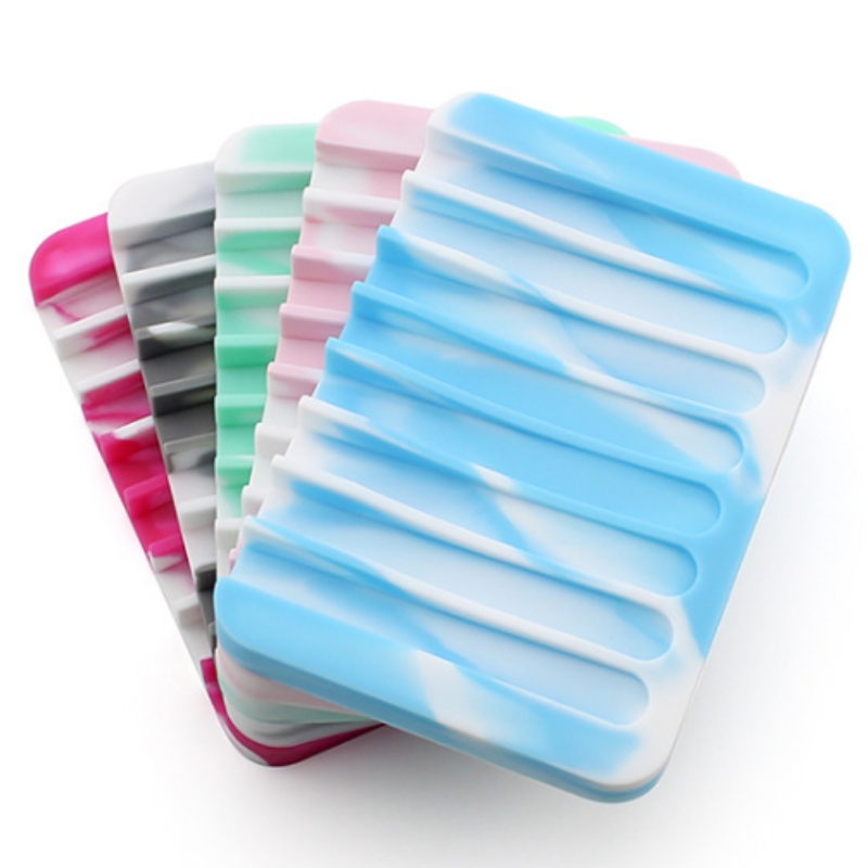 Quadratisches Mischfarben-Tropfseifengestell