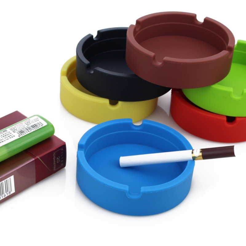 Kleiner runder Aschenbecher