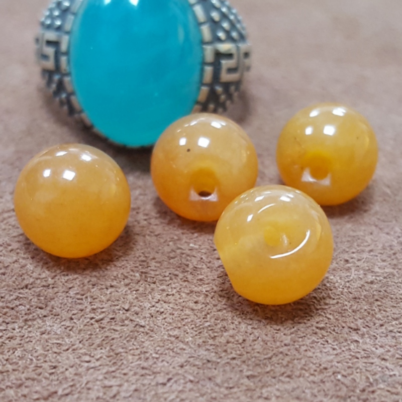 Red Dongling Jade Seitenloch Qipao Knopf Kopf natürlichen Edelstein Semi Edelstein Schmuck Zubehör maßgeschneiderte Verarbeitungsfabrik