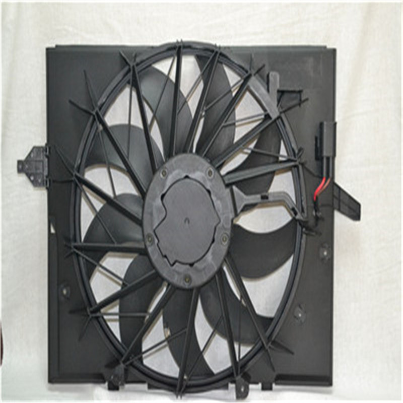 Kühlerlüfter Für BMW E60 OEM # 17427543282