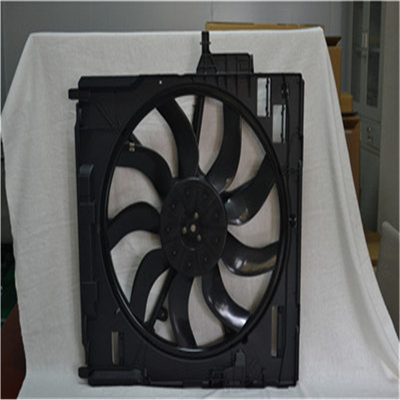 Kühlerlüfter für BMW E70 E71 OEM 17428618242 17437616104