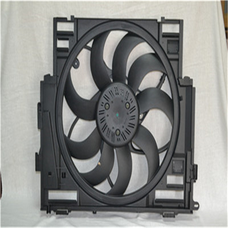 Kühlerlüfter 17418642161 für BMW F18 F10 F07