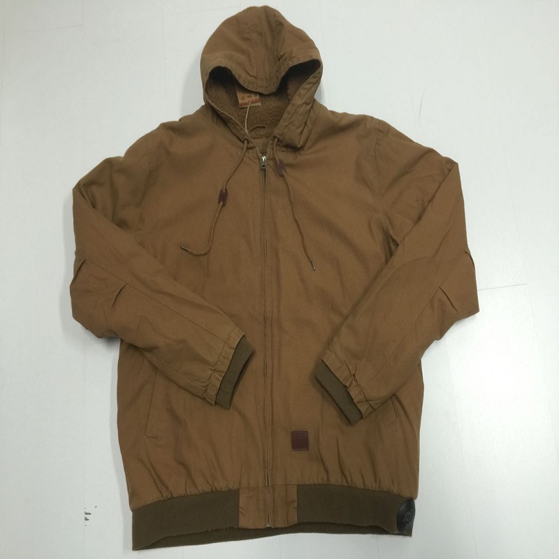 Männer paddeln jaket